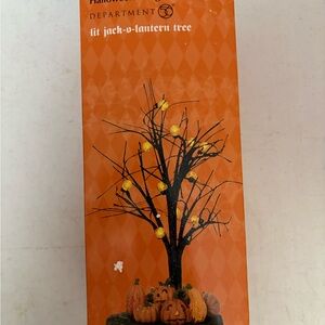 Halloween Lit Jack-O-Lantern Tree